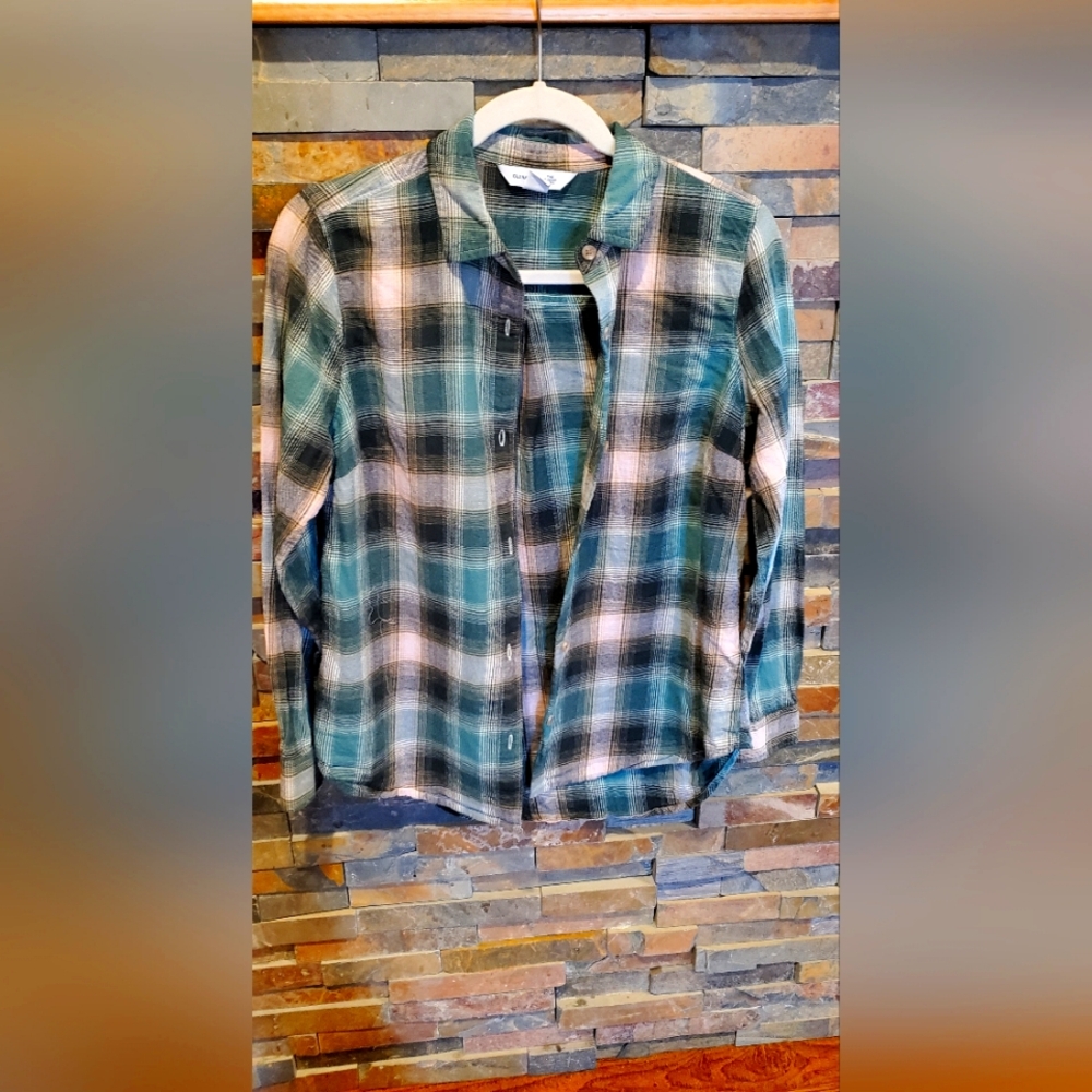 Old Navy plaid button down small